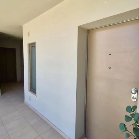 Oasis Com Piscina Perto Da