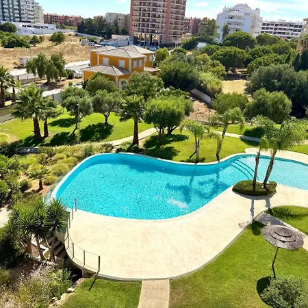 Oasis Com Piscina Perto Da Appartamento