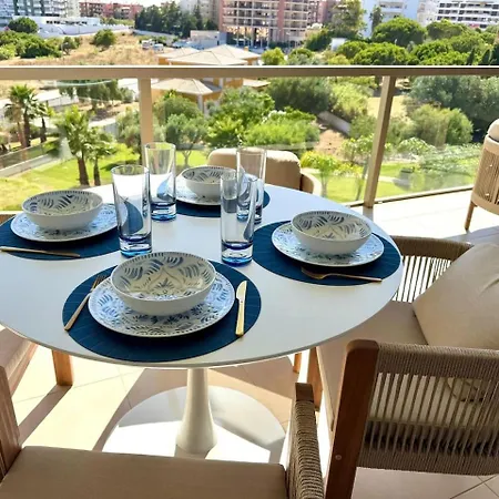 Oasis Com Piscina Perto Da * Portimão